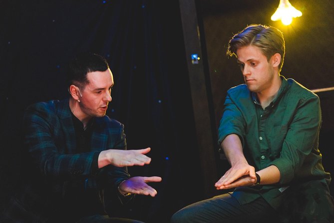 Watch Closely - An Evening of Magic - Why the tiny audience changes the magic